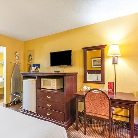 Americas Best Value Inn Of Elk City Esterno foto