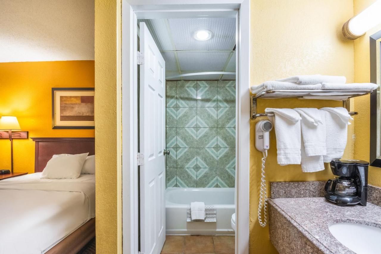 Americas Best Value Inn Of Elk City Esterno foto