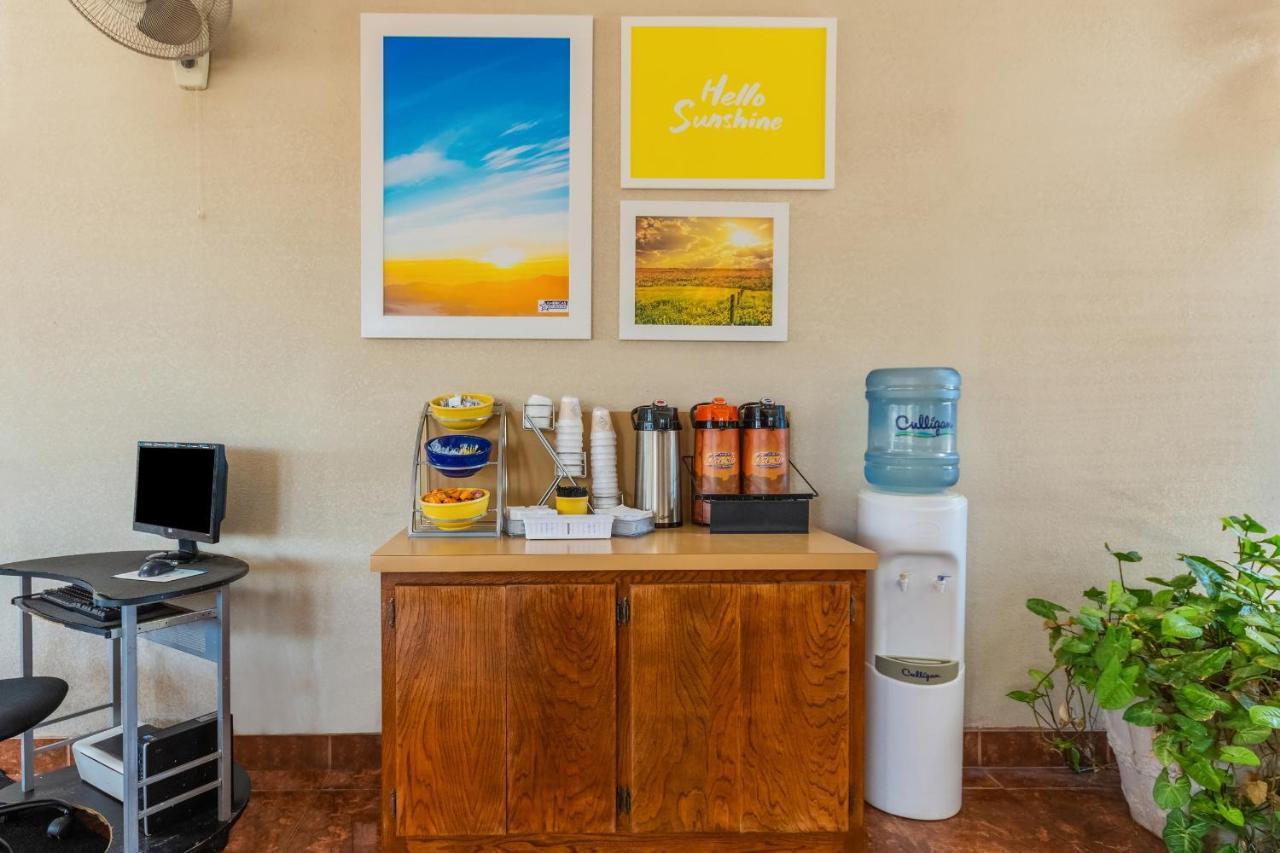 Americas Best Value Inn Of Elk City Esterno foto
